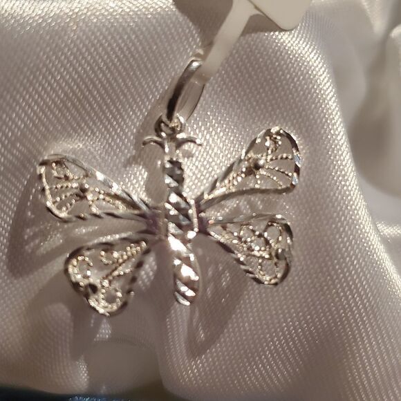 Butterfly Pendant - Picture 3 of 8